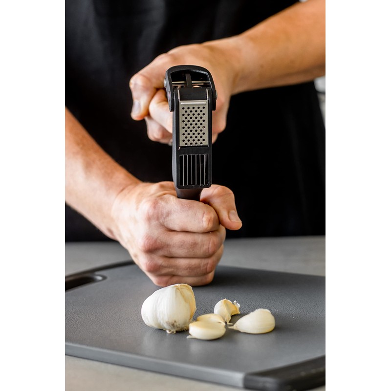 MasterClass Garlic Press and Slicer, Black