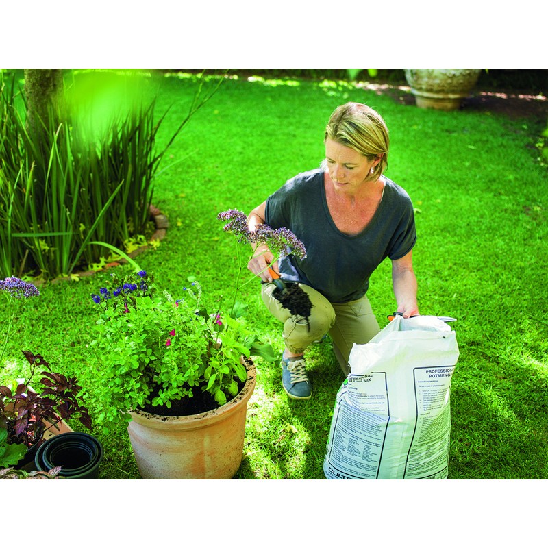 Fiskars Premium Planters Trowel, Length: 28 cm, Stainless Steel Trowel,