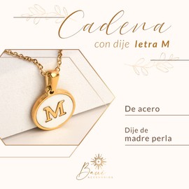 BAUI - Collar para Mujer con Inicial Letra M de Acero inoxidable, Color Blanco – Accesorios, Joyería Aesthetic y Duradera - Regalo Ideal para Cumpleaños, Aniversarios, Eventos especiales (M Blanca)