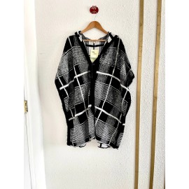 Lily Star Black White M Color Block Shawl Wrap Open Front Poncho Cape Fall