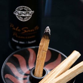 Extra Premium Palo Santo Sticks l 100gr/3.5gr of Sustainably sourced Holy Wood l Pure Wild harvested Bursera graveolens l Munay Incense