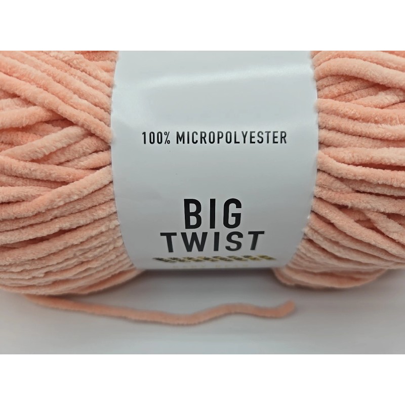 Big Twist BABY BEAR Yarn 100% Micropolyester Shrimp Color 7oz/