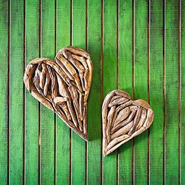 Garden Age Supply Natural Driftwood Branch Heart Hanging Home Wall Décor (Medium)