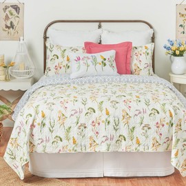 C&F Home Genevieve Floral Twin Cotton Quilt Set Reversible Machine Washable Bedding Spring Floral Flower Garden Twin 2 Piece Set White