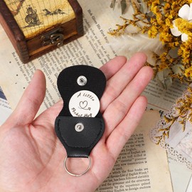 Nogeqi Pocket Hug Token Long Distance Relationship Gift, Double Sided Engraved Stainless Steel Coin with Leather Keychain, Inspirational Keepsake for Friends, Family, Couples, Christmas, Thanksgiving