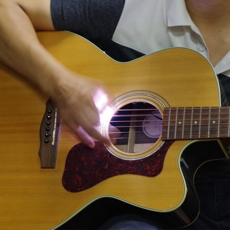 3 Pcs LED Guitar Pick White Green Purple Light Up