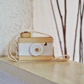 Baby Toy Wooden Mini Camera Toy, Baby Kids Cute Mini Sharpe Toy, Neck Hanging Photographed Props for Baby Toddlers Children Kids' Room Hanging Decor Gift (White-2)