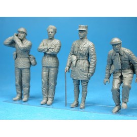 1/35 French Tank Crew Plastic Model Kit (Disassembled)
