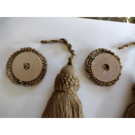 Neckenbroeke Pair of Rosettes and Key Tassels BEIGE-TAN Upholstery Fabric Sofa Embellishments