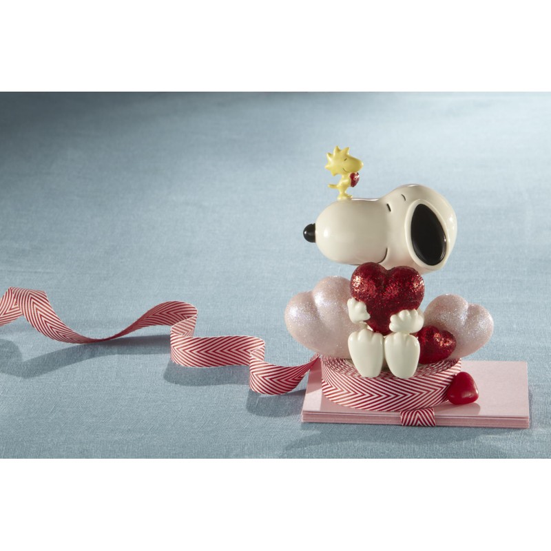 Lenox 846712 Snoopys Love Figurine by Lenox