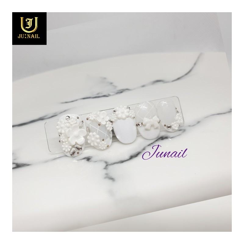 White Jenny Handmade Nail Tips - Short Oval / White제니