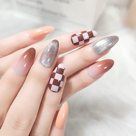 Set of 24 Nail Tips, Checkered and Caramel Graduated Nails