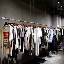 FURVOKIA 2 Pcs Creative Height Adjustable Metal Chain Clothing Hanging Racks,Commercial Wedding Dress Display Shelf,Retail Store Garment Rack,Ceiling Mount Clothes Storage Hanger (Black , 24 L)