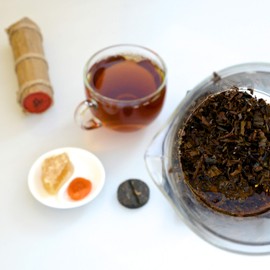 Jinglong Tea Factory - Yunnan Black Tea in Bamboo Leaf Tube (80 Cups) Black Tea (7.1 Ounce)