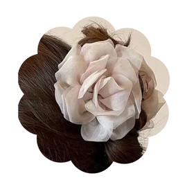 Elegant and Romantic Camellia Grab, Peach Color, Light and Flowing, Carefully Designed, a Fashionable and Versatile Item, Radiating an Elegant Glow.