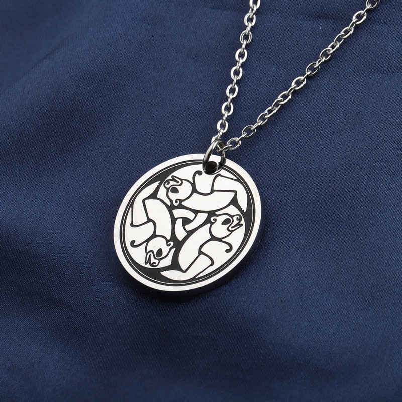 FAADBUK Celtic Three Bears Necklace - Brave Queen Elinor Celtic