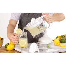 Dash Citrus Juicer Extractor: Compact Juicer for Healthy Juice, Oranges, Lemons, Limes, Grapefruit & other Citrus Fruit with Easy Pour Spout + 20 oz Pitcher - White
