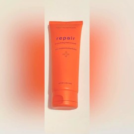 Spa . Scentials Repair Smoothing Foot Cream with vitamin C & Shea butter