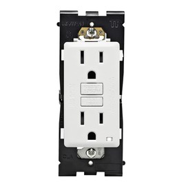 Leviton White GFCI Outlet Kit 15A Renu
