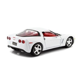 Showcasts 2005 Chevy Corvette C6 Hardtop, White 73270AC/W - 1/24 Scale Diecast Model Toy Car