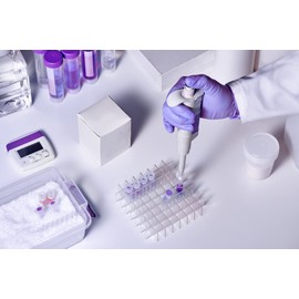 Nitrile Gloves, Powder-Free Disposable Gloves, Nitrile Classic, Textured Fingertips, Latex-Free Disposable Gloves, Nitrile Gloves, Violet