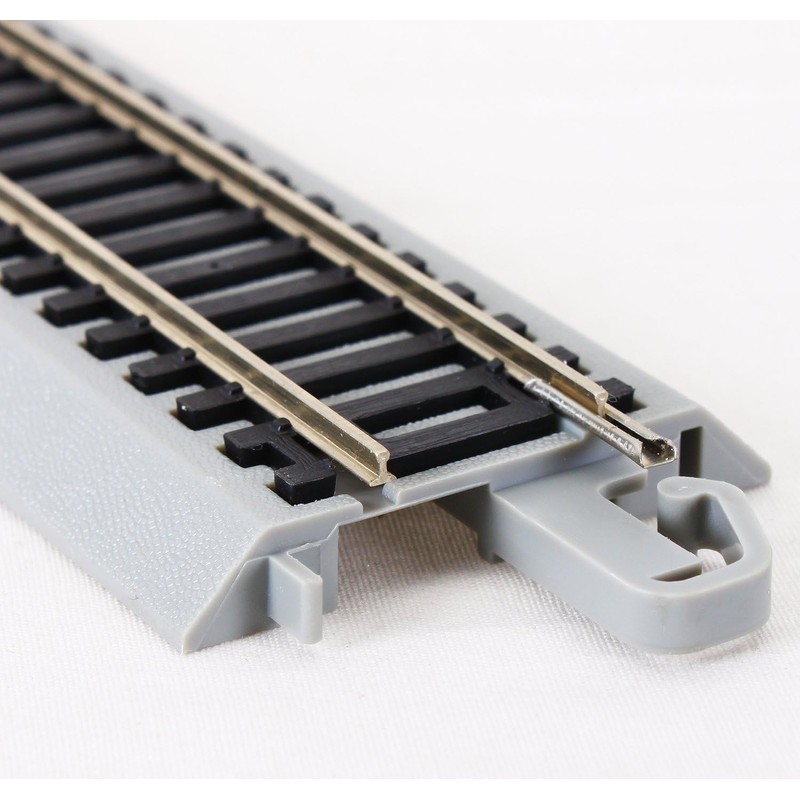 Bachmann Trains - Snap-Fit E-Z Track 9” Straight Track (4/card)
