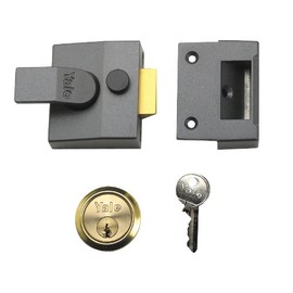 Yale B-85-BLX-PB-40 Deadlocking Nightlatch, 40 mm, Brass Finish, High Security with Automatic Deadlock