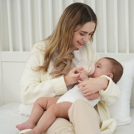 Oberni Glass Baby Bottles,Anti Colic Breastfeeding Bottle with Natural Response Nipple Size S,Wide Neck Slow Flow Baby Bottle for Baby,Newborn,Preemie 0-3 0-6 Month,BPA Free (Pink, 2 Pack, 5 Ounce)