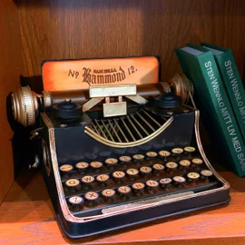 VANLAXY Money Bank Retro Vintage Tin Antique Typewriter Model Piggy Bank Coin Bank Classic Decoration for Home Shoot Movie Props