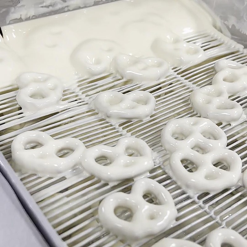 Vermont Nut Free Chocolates Covered Mini Twist Pretzels (White Chocolate)