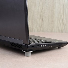 Portable laptop stand, mini stand, desk/table mount, creating ventilation space, heat dissipation, angle adjustment, blocking heat / 간이 노트북 받침대 미니 받침 책상 테이블 거치 퉁풍 공간 만들기 발열 해소 각도 조절 열기 막기