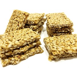 NY Spice Shop Sunflower Seed Crunch Bars – Roasted Nut Crunch Bar – Sweet & Salty Energy Bars – Healthy Protein Bars – Delicious Snack Chewy Bars (3 Pound)