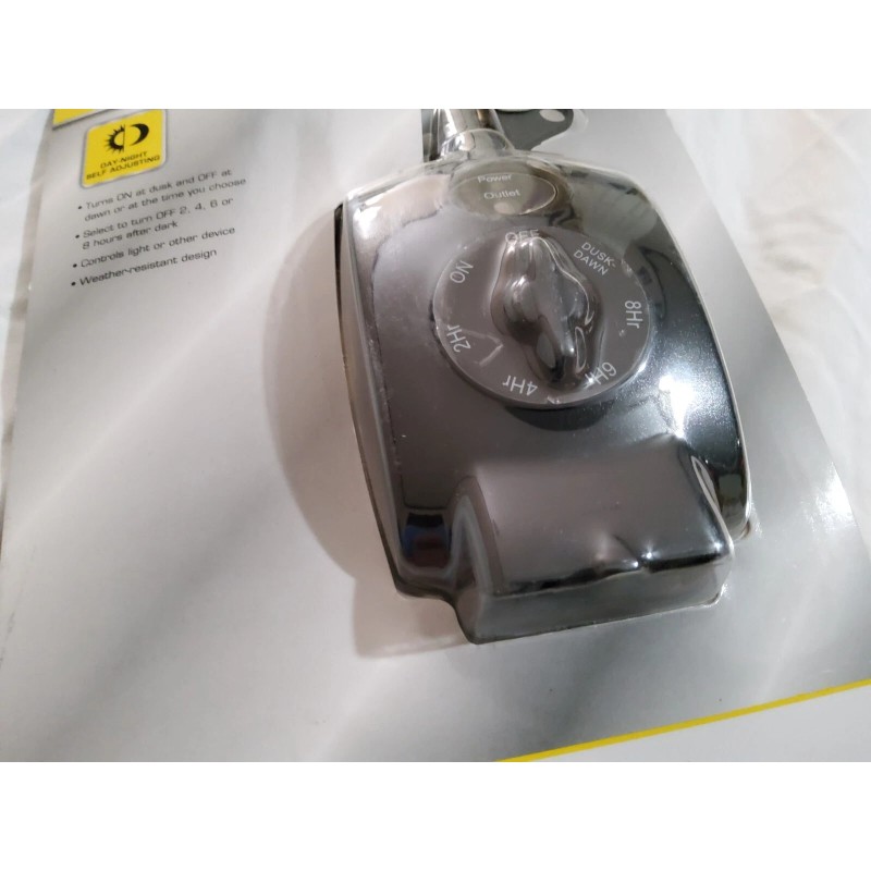 Defiant 24-Hour Outdoor Plug-In Mechanical Dusk to Dawn Timer with