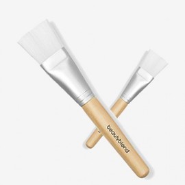 Multi-Purpose Wooden Beauty Brush for Daily Makeup Application Accessory