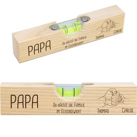 GRAVURZEILE Bedruckte Wasserwaage - Papa Fistbump - Personalisiert mit Namen - Geschenk für Männer zum Vatertag - Buchenholz - 15 cm - Funktionales Deko Mini-Werkzeug für Handwerker & Heimwerker