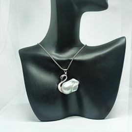 Weixinghera Baroque Pearl Pendant Necklace - Irregular Pearl Jewelry - Vintage Style Swan Shaped Baroque Ladies Pendant Necklace - Gift for your Family (18 inch)