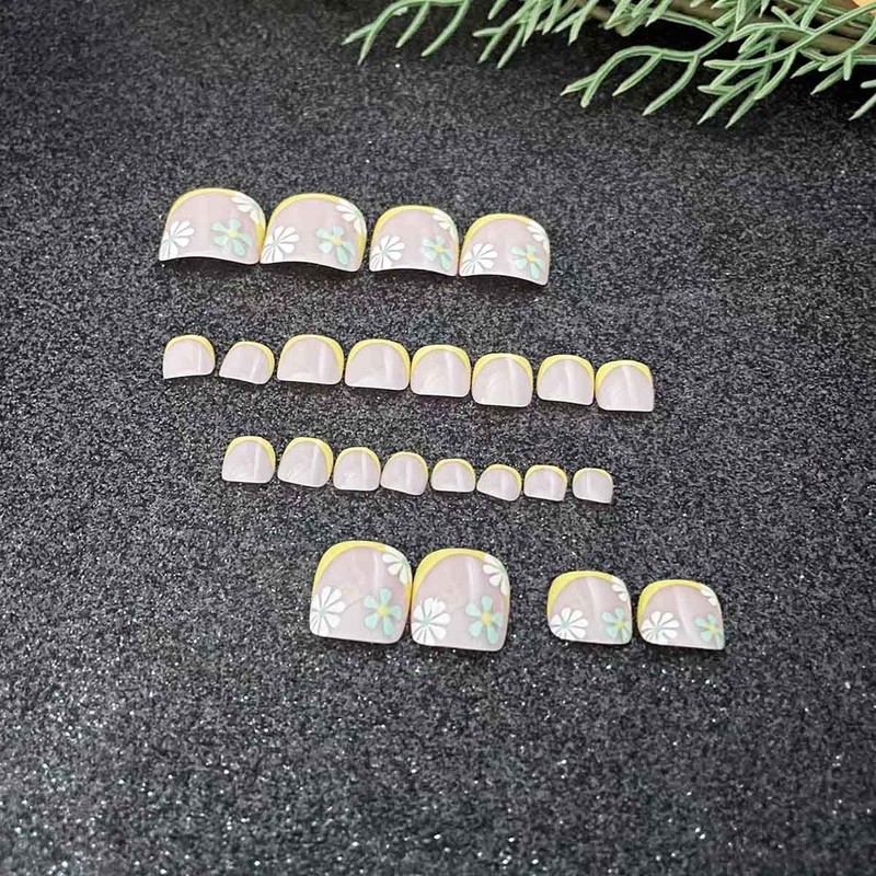 Carufin Pack of 24 Square Flowers False Nails Glitter Shiny