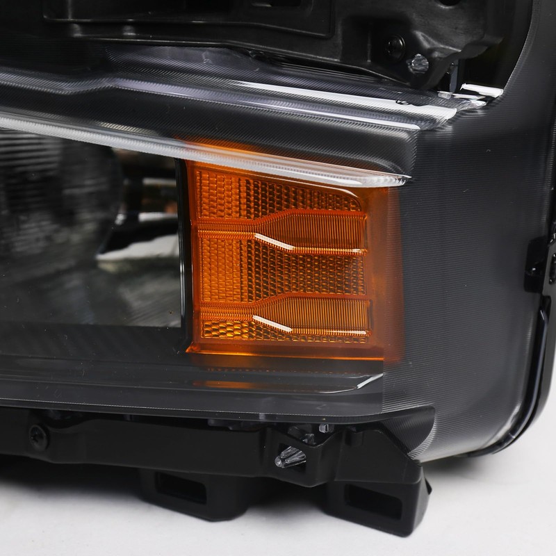 VLINCAR Halogen Headlight Assembly Compatible with Chevy Silverado 1500 2022