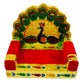 DMS RETAIL Peacock Motif Sinhasan for Mandir | Wooden Decorative Seat for Laddu Gopal, Krishna, Ganpati and Temple Decor (5 Inch)