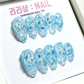 Blue Ice Handmade Nail Tips - Short Almond / 블루 아이스 수제네일팁 - 숏아몬드