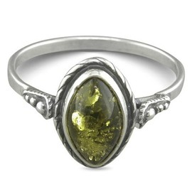Vintage Rope-Edged Oval Green Amber Sterling Silver Ring With Ornate Shoulders - Green Amber Jewellery – Size O
