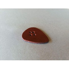 ギターピック レザー製 2枚セット【温かみのある柔らかい音が出せる本革製】ティアドラップ型 皮 革