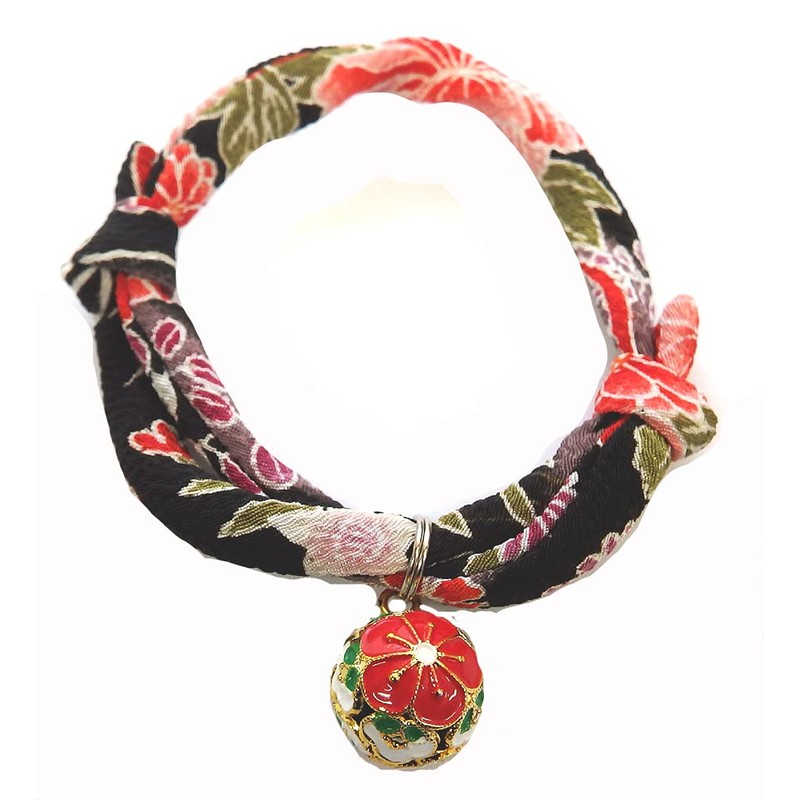 Collar: Cat collar, cat bell charm (fireworks black, plum red),