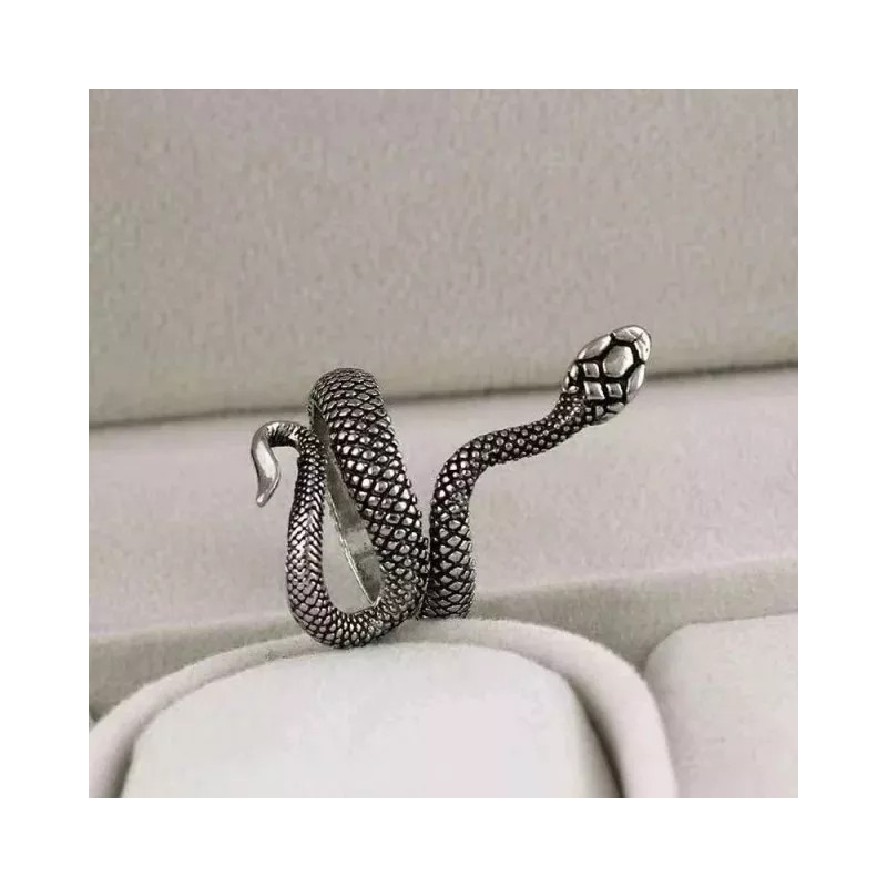 Dtup Elegante Anillo Serpiente Vivora Negra Plata
