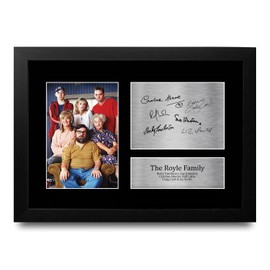 HWC Trading FR A4 The Royle Family Gifts Printed Signed Autograph Picture for TV Memorabilia Fans - A4 Framed