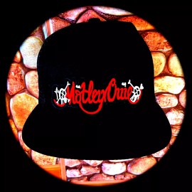 MOTLEY CRUE PATCHED BLACK SNAPBACK TRUCKER HAT