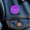 Smiley Face Pinback Buttons – Classic Round Badge, Durable Metal