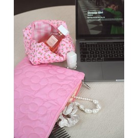 Allrounder Flat Dream Quilted Makeup Bag Toiletry Bag Clutch Handmade Bag 26 x 19 cm, pink, Bag/bag with zip