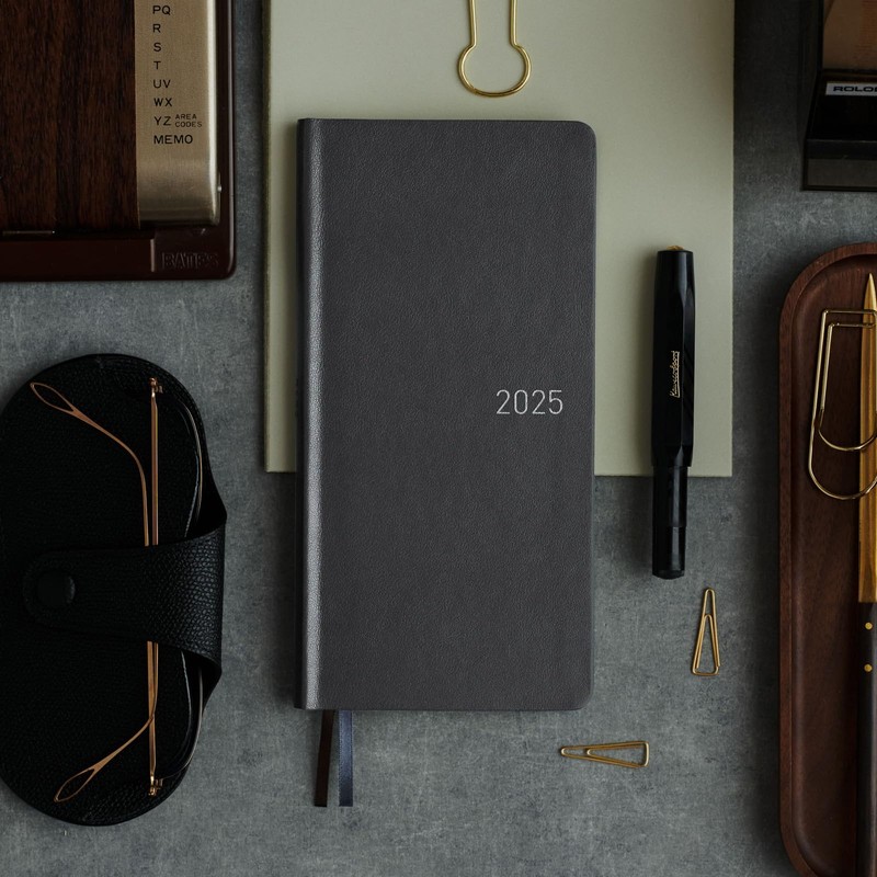 Almost Daily Notebook, 2025 Weeks, Fine Classic/Steel Gray, Beginning in