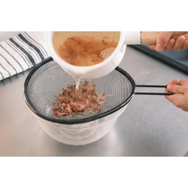 Kevnhaun KDS9189 Stainless Steel Colander, Small, Width 6.3 inches (16 cm), Dishwasher Safe, Handle, Hanging Storage, Strainer, Ramen, PVD Coating, Black